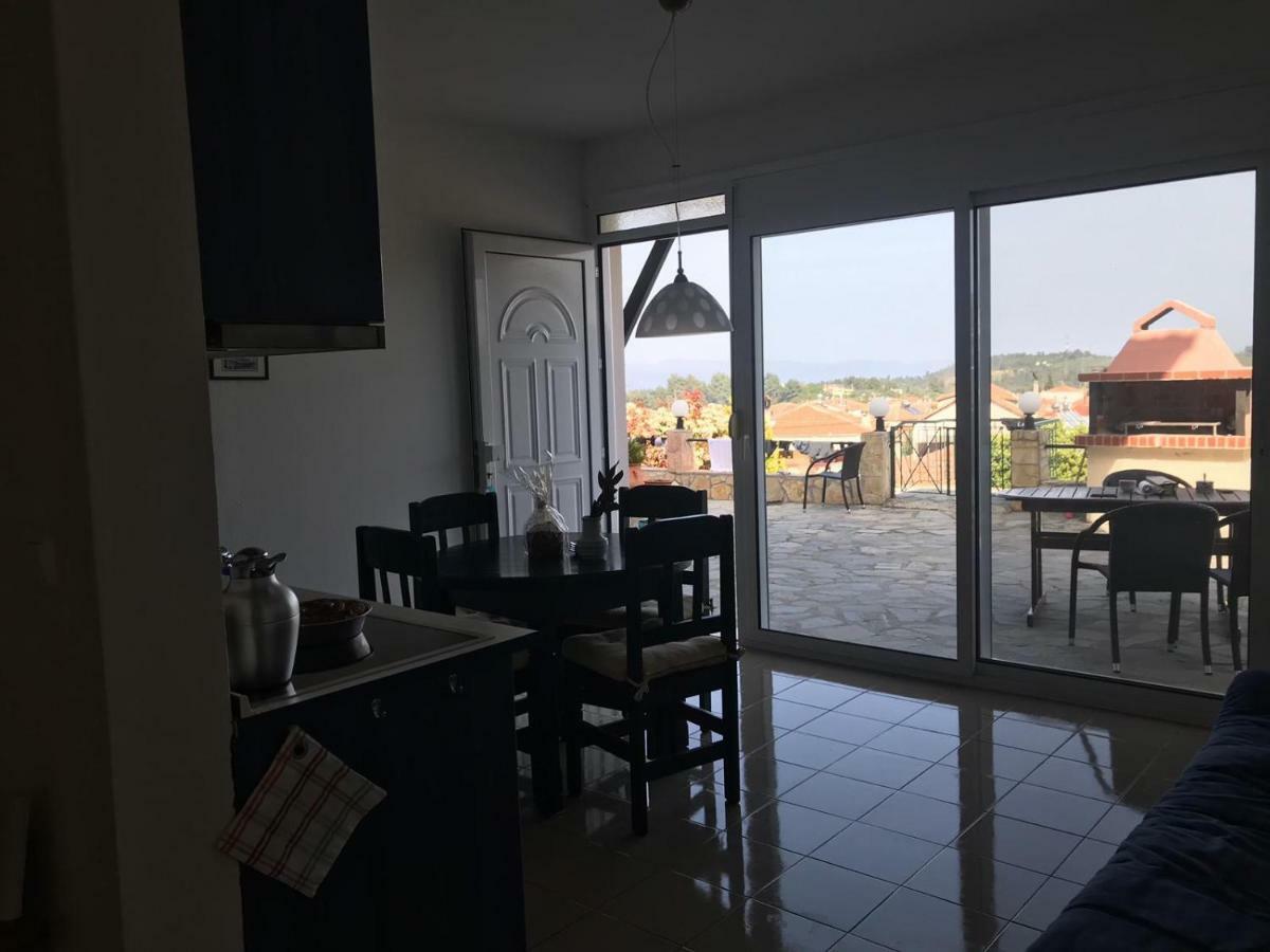 Maisonette With Sea View & Pool Villa Палиурион Екстериор снимка