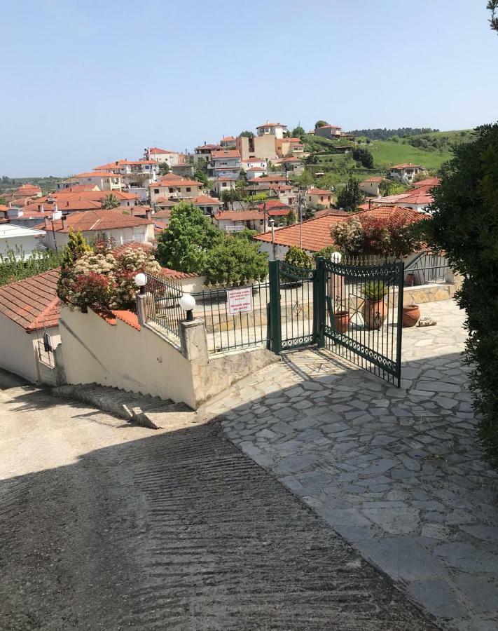 Maisonette With Sea View & Pool Villa Палиурион Екстериор снимка